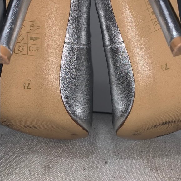 Silver Dolce Vita Pumps Silver EUC - Picture 4 of 4